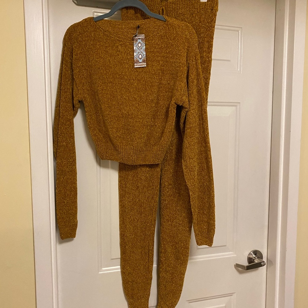 Boohoo Lounge Set